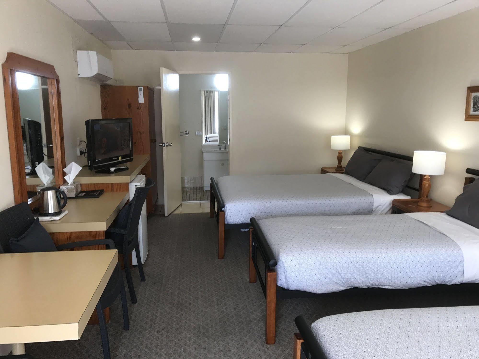 Cooks Endeavour Motor Inn Tweed Heads Kültér fotó